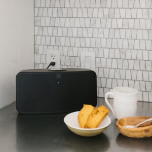 Bluesound PULSE MINI 2i Wireless Streaming Speaker at Len Wallis Audio