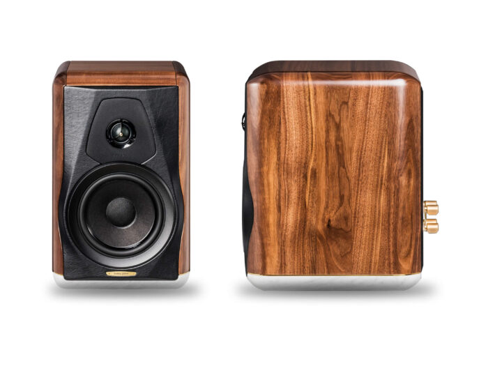 Sonus Faber Electa Amator III Bookshelf Speakers at Len Wallis Audio in Lane Cove
