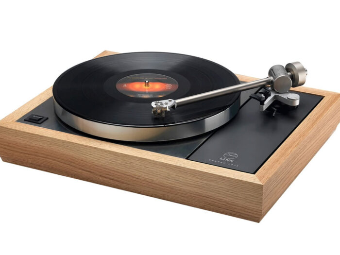 Linn Majik LP12 Turntable with Koil MC Cartridge at Len Wallis Audio