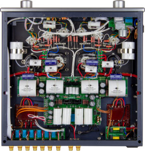 PrimaLuna EVO 300 Tube Pre-Amplifier at Len Wallis Audio
