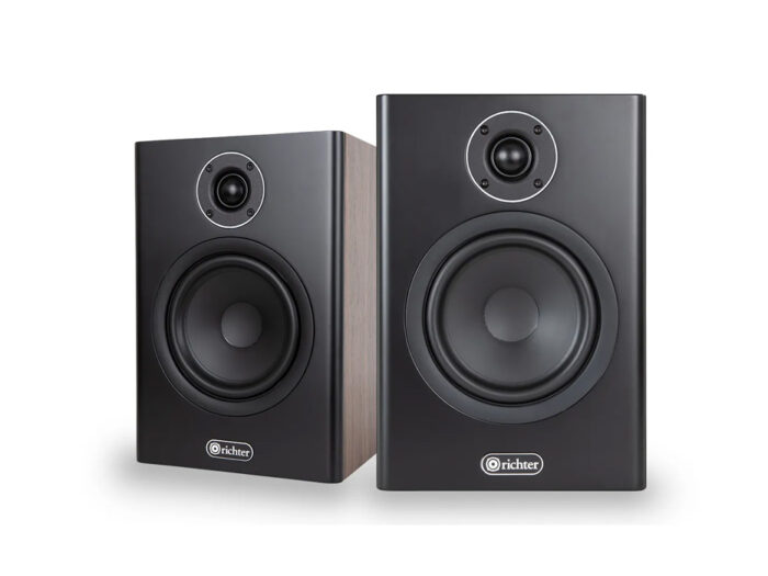 A picture of a pair of Merlin S6plus bookshelf speakers Walnut