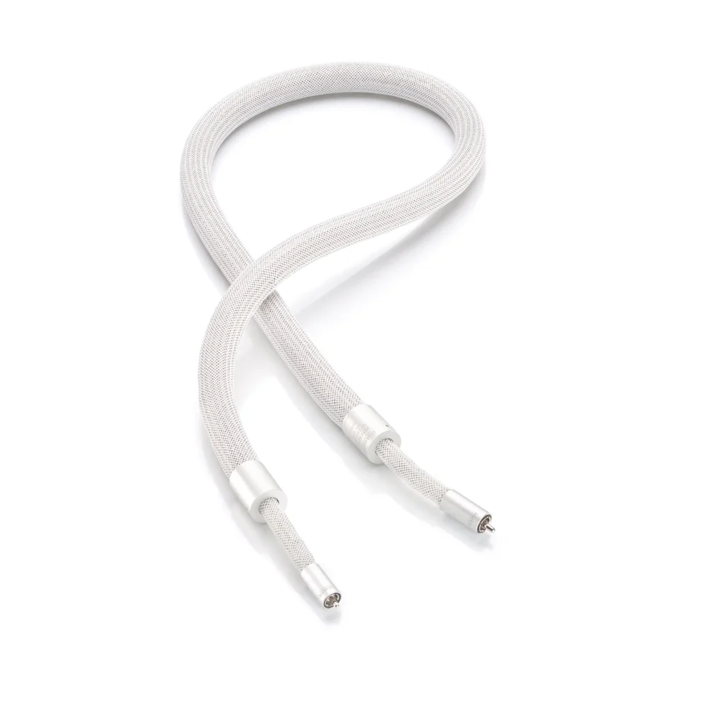 Inakustik Referenz NF-2405 AIR RCA at Len Wallis Audio silver