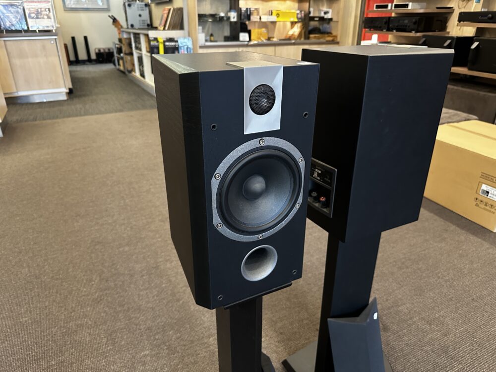 FOCAL V Bookshelf Speakers with SV Stands [] $