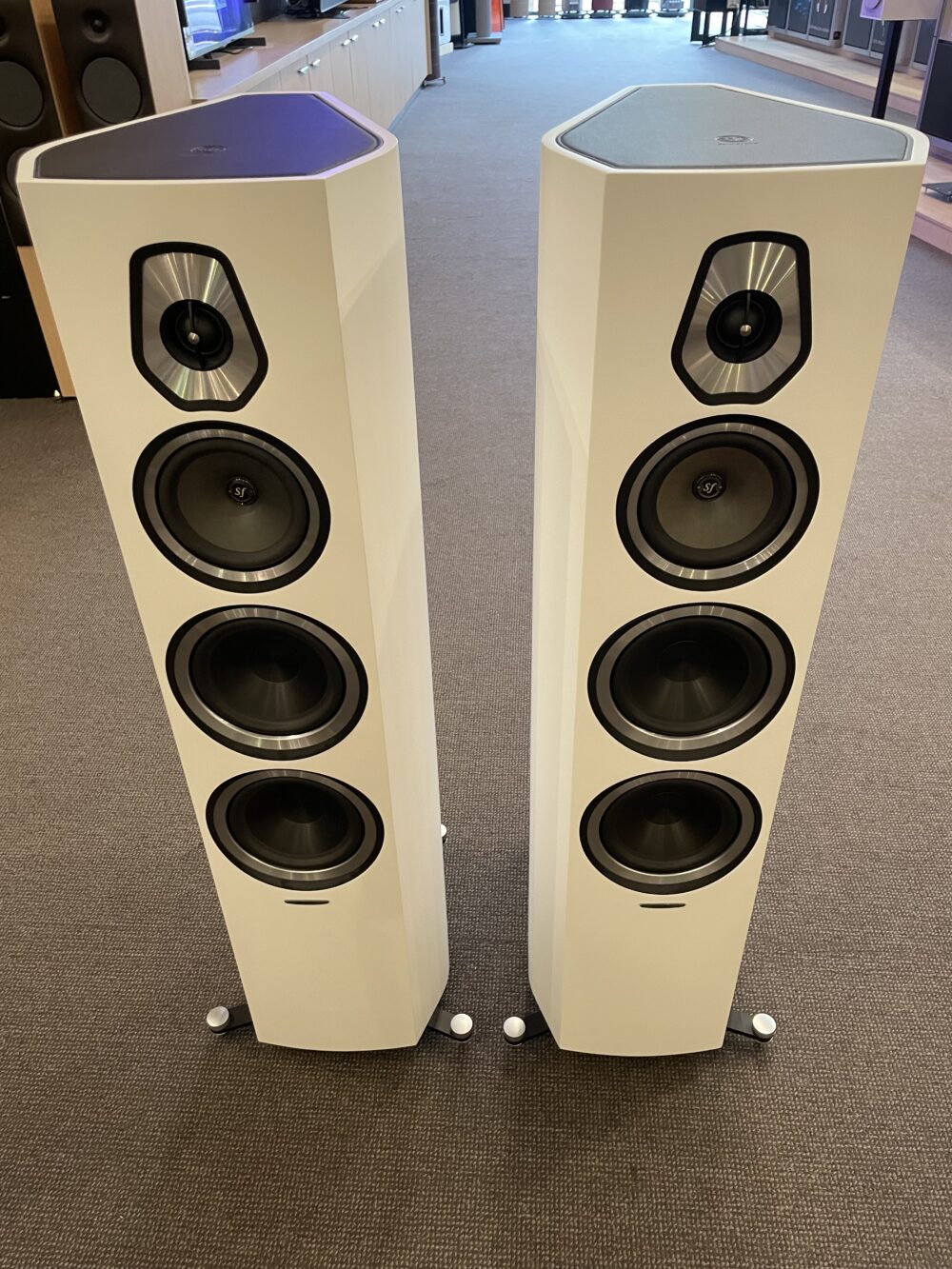 Sonus Faber Sonetto V # $ ()