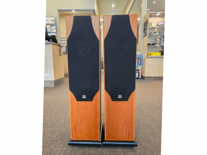 Monitor Audio Silver 5i Floorstanding Speakers at Len Wallis Audio in Lane Cove