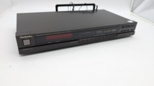 Discover the pre-owned Technics ST-G450 AM/FM Stereo Tuner at Len Wallis Audio in Lane cove