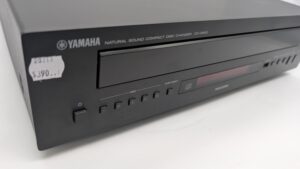Yamaha CDC600 CD Player at Len Wallis Audio in Lane Cove