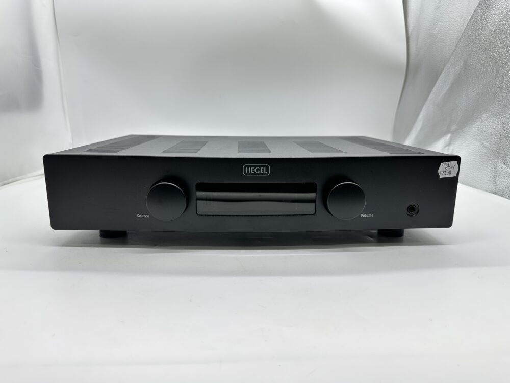 Hegel H95 Integrated Amplifier at Len Wallis Audio