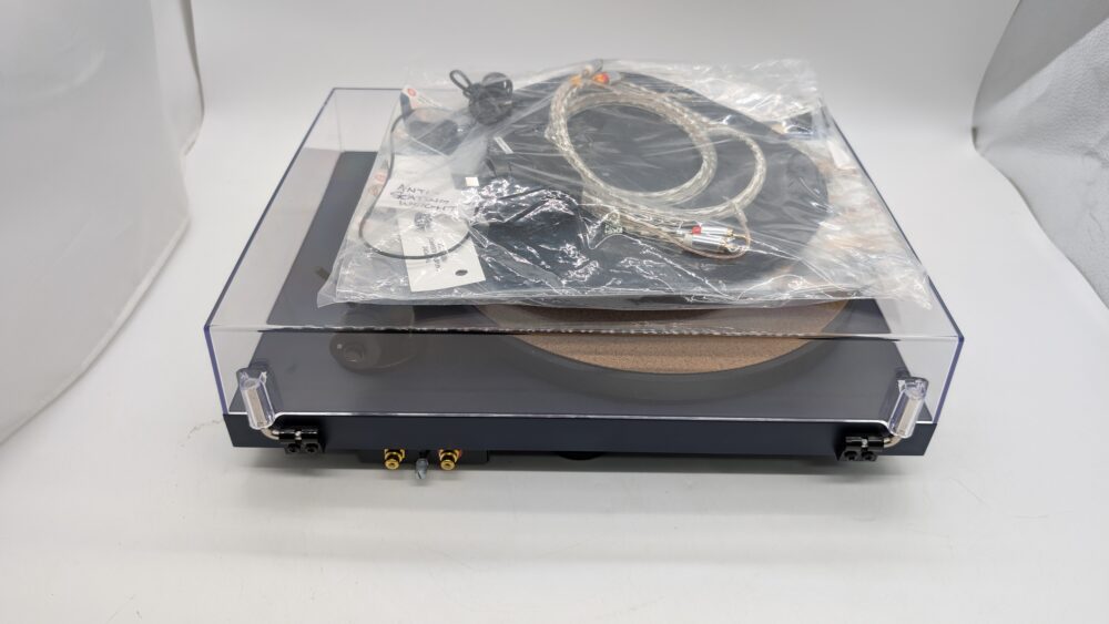 Pro ject DEbut Carbon EVO wMRed # $ c