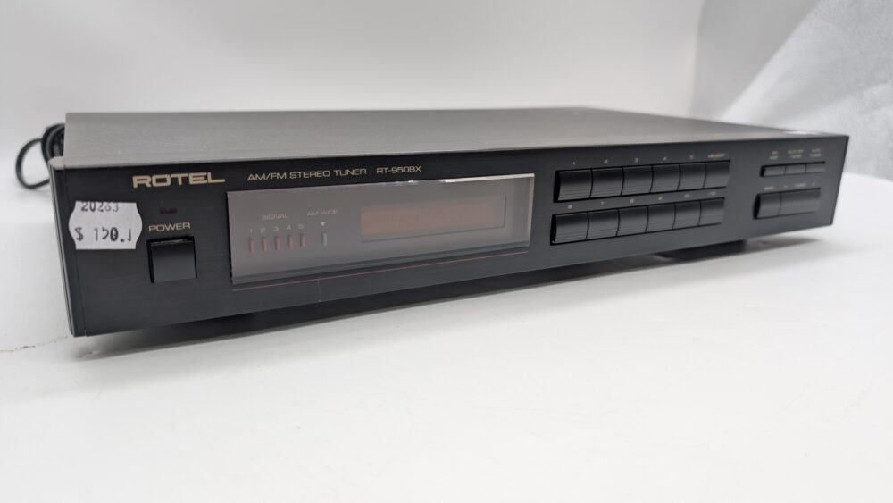 Rotel RT-950 BX AM/FM Stereo Tuner at Len Wallis Audio