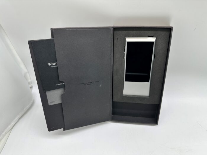 Astell and Kern AK Jr Hi-Res Music Player at Len Wallis Audio