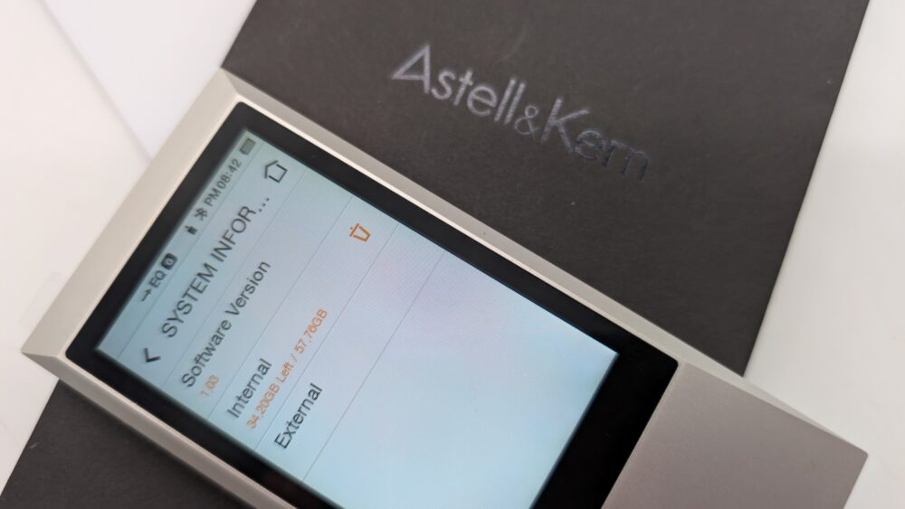 Astell and Kern AK Jr Hi-Res Music Player at Len Wallis Audio