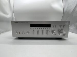 Yamaha R-S700 Integrated Amplifier at Len Wallis Audio